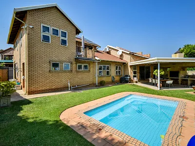 5 Bedroom House For Sale in Pretoria - HKaR.webp