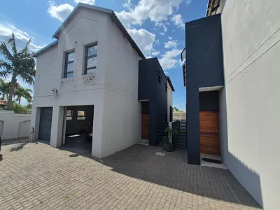 3 Bedroom Townhouse To Rent in Pretoria - IEfp.webp
