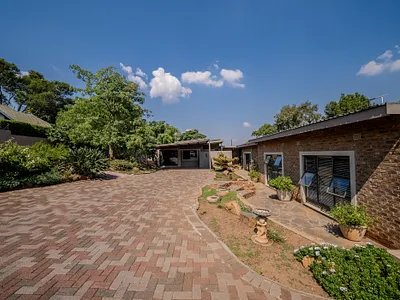 4 Bedroom House For Sale in Pretoria - UnoY.webp