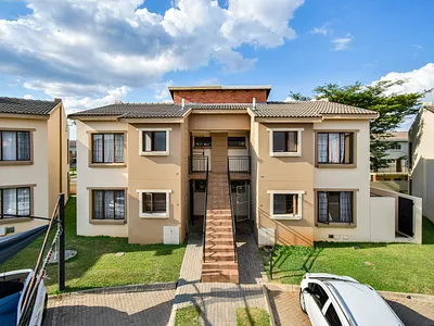 2 Bedroom Apartment For Sale in Pretoria - Szqb.webp