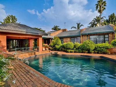 4 Bedroom House For Sale in Pretoria - BhvY.webp