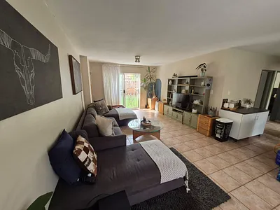 2 Bedroom Townhouse To Rent in Pretoria - img