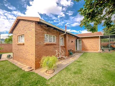 3 Bedroom House For Sale in Pretoria - kNNu.webp