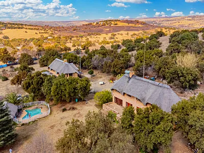 6 Bedroom House For Sale in Centurion - img