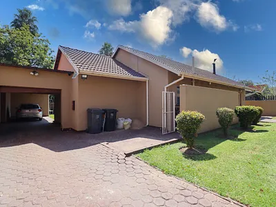 3 Bedroom House For Sale in Roodepoort - Clwo.webp