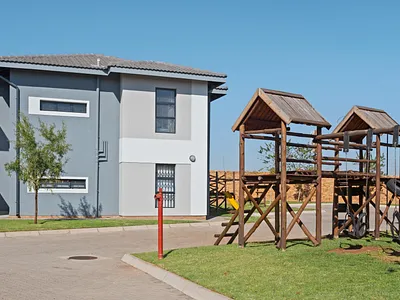 1 Bedroom Apartment For Sale in Centurion - IPb3.webp