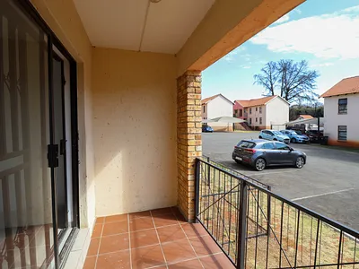 2 Bedroom Apartment For Sale in Roodepoort - GMIW.webp