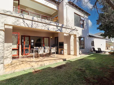 4 Bedroom Townhouse For Sale in Sandton - lRYU.webp