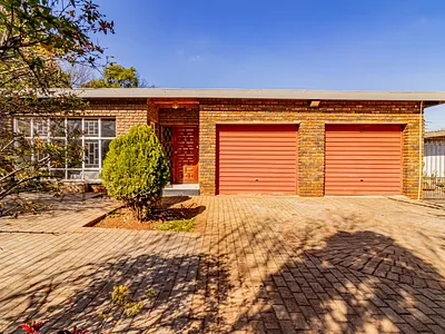 4 Bedroom House For Sale in Centurion - u9ng.webp