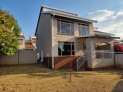 3 Bedroom Apartment To Rent in Pretoria - BwCi.webp