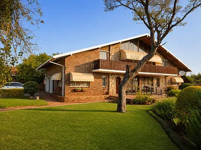 4 Bedroom House For Sale in Akasia - Lfi3.webp