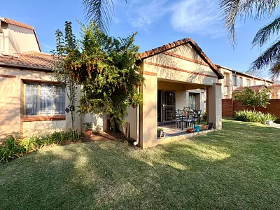 3 Bedroom Townhouse For Sale in Pretoria - img