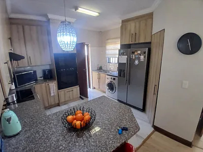 3 Bedroom Apartment To Rent in Pretoria - FvwG.webp