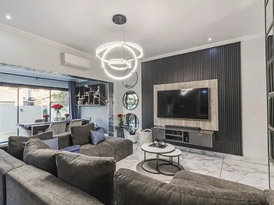 3 Bedroom Apartment For Sale in Pretoria - wX08.webp