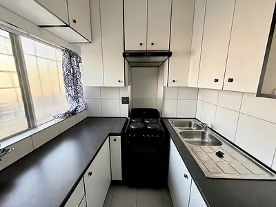 2 Bedroom Apartment For Sale in Pretoria - 29Y5.webp