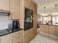 Carousel Indicator - KJrG.webp