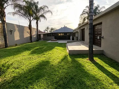 4 Bedroom House To Rent in Pretoria - img