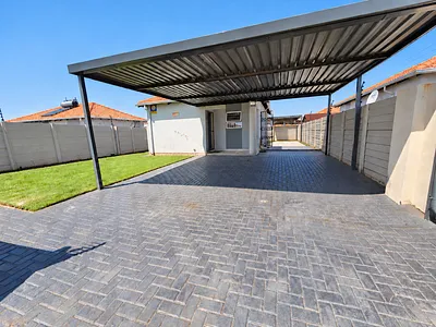 3 Bedroom House For Sale in Pretoria - BpFH.webp