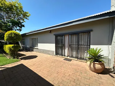 3 Bedroom House To Rent in Pretoria - oK0Y.webp