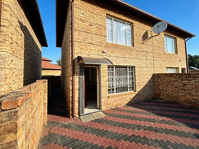 2 Bedroom Apartment For Sale in Akasia - J2Ee.webp