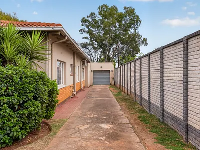 3 Bedroom House For Sale in Pretoria - kIYy.webp