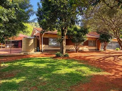 4 Bedroom House For Sale in Pretoria - Bkq9.webp