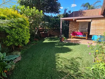 3 Bedroom Townhouse For Sale in Pretoria - bRcG.webp