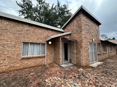 2 Bedroom House To Rent in Pretoria - img