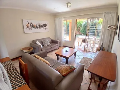 3 Bedroom Townhouse To Rent in Pretoria - 2G7D.webp