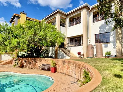 3 Bedroom House For Sale in Akasia - 65WW.webp