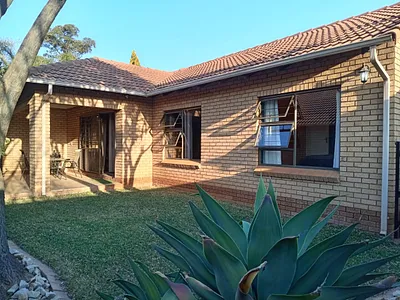 2 Bedroom Townhouse For Sale in Pretoria - rRsw.webp