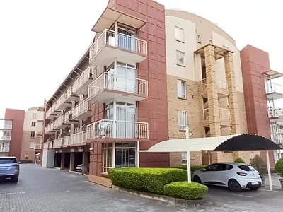 2 Bedroom Apartment For Sale in Pretoria - G7rQ.webp