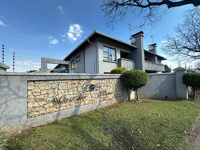 2 Bedroom Apartment For Sale in Pretoria - 6egr.webp