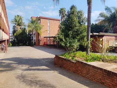 3 Bedroom Apartment For Sale in Pretoria - Q6IS.webp