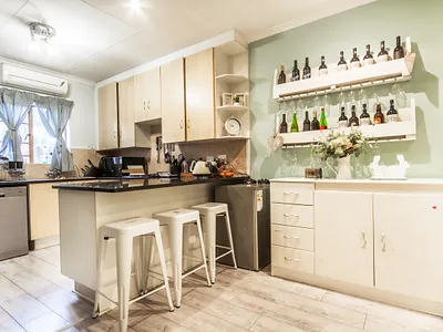 3 Bedroom Townhouse For Sale in Pretoria - L4HA.webp