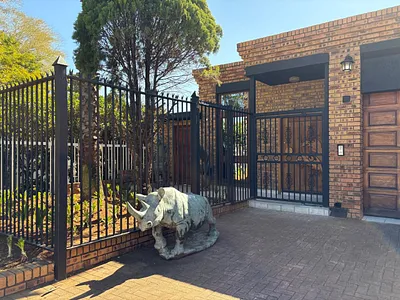 3 Bedroom House To Rent in Pretoria - 2MZQ.webp