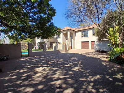 4 Bedroom House To Rent in Pretoria - alT8.webp