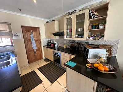 2 Bedroom Apartment To Rent in Pretoria - uQ3M.webp