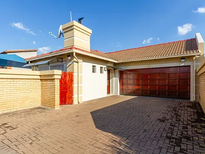 3 Bedroom House For Sale in Pretoria - img