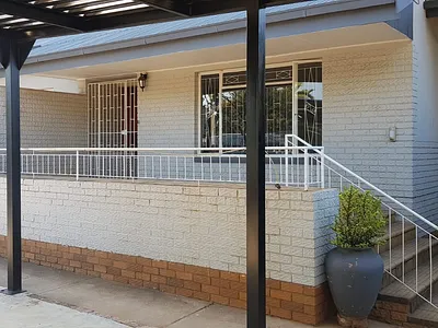 3 Bedroom House To Rent in Pretoria - img