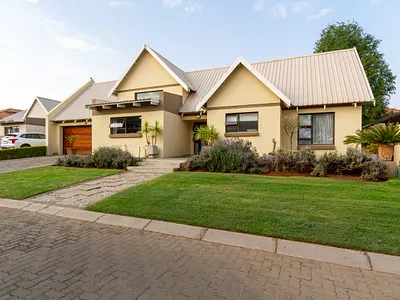 3 Bedroom House For Sale in Pretoria - fE76.webp