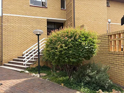 4 Bedroom House To Rent in Pretoria - img