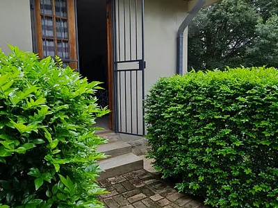 0.5 Bedroom Apartment To Rent in Pretoria - aCnq.webp