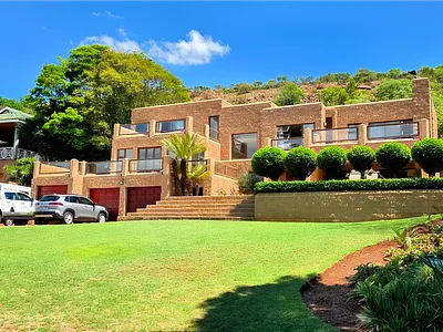 4 Bedroom House For Sale in Pretoria - 8mUU.webp