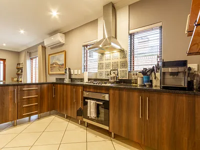 3 Bedroom Townhouse For Sale in Pretoria - img