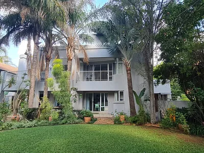 4 Bedroom House For Sale in Pretoria - HsJ9.webp