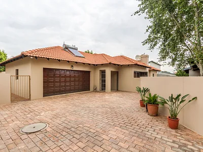 3 Bedroom House For Sale in Pretoria - honq.webp