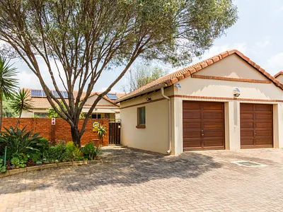3 Bedroom Townhouse For Sale in Pretoria - PG48.webp
