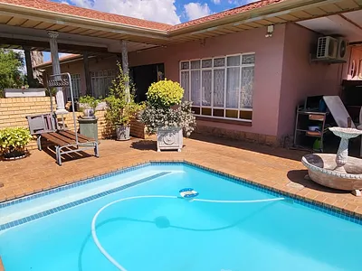 3 Bedroom House For Sale in Pretoria - 2iSJ.webp
