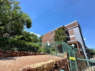 0.5 Bedroom Apartment For Sale in Pretoria - 3IDp.webp